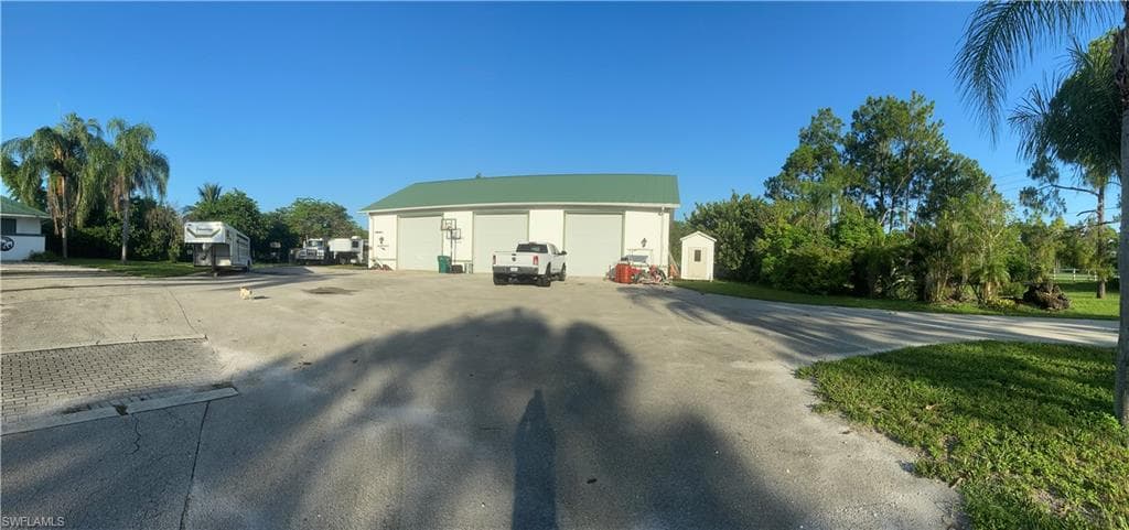 2400 Oil Well RD, NAPLES FL 34120-5