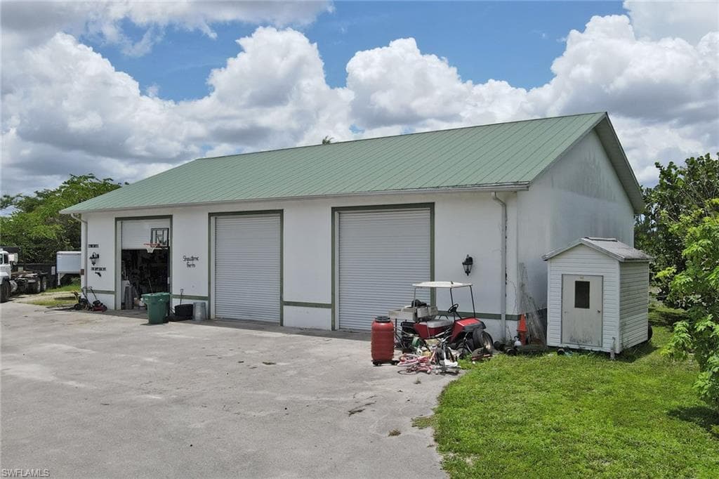 2400 Oil Well RD, NAPLES FL 34120-25