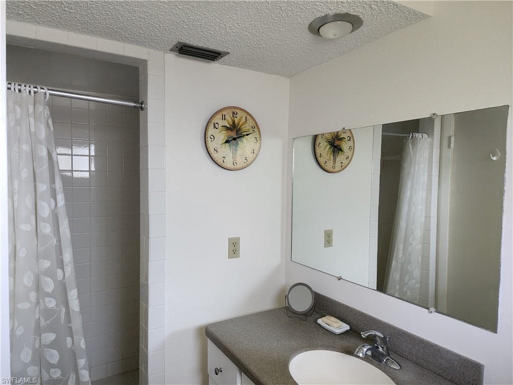 7400 College PKWY # 67C, FORT MYERS FL 33907-14