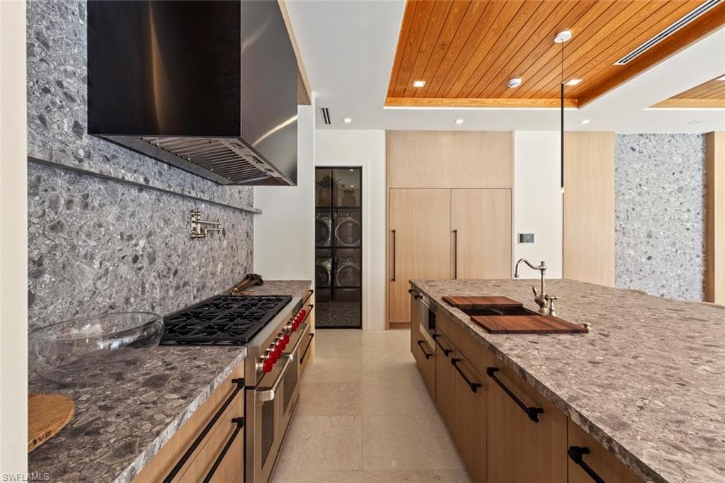 508 16th AVE S-13