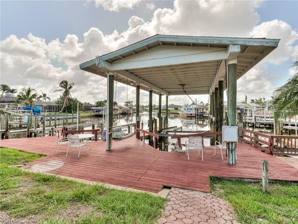 230 Randy LN, FORT MYERS BEACH FL 33931-11