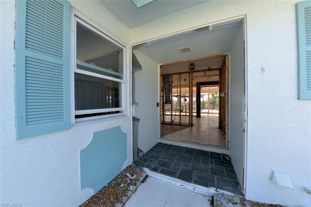 230 Randy LN, FORT MYERS BEACH FL 33931-3