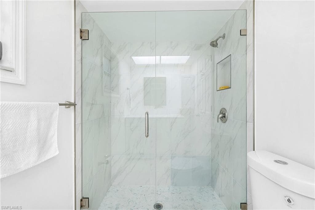 4688 Pembrooke LN, BONITA SPRINGS FL 34134-16