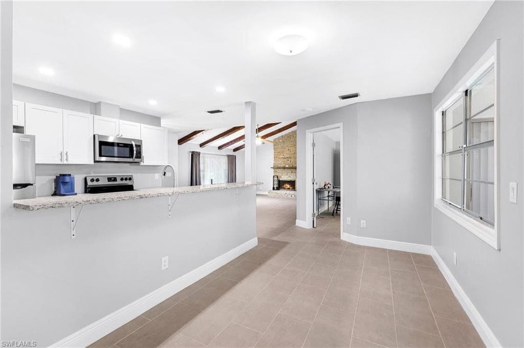 4688 Pembrooke LN, BONITA SPRINGS FL 34134-10