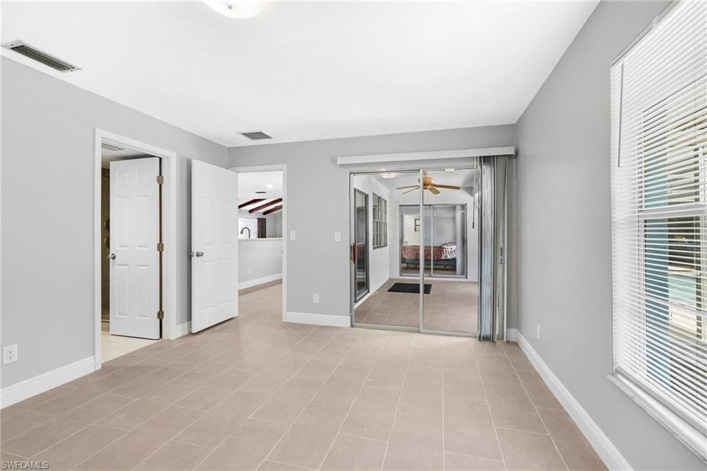 4688 Pembrooke LN, BONITA SPRINGS FL 34134-20