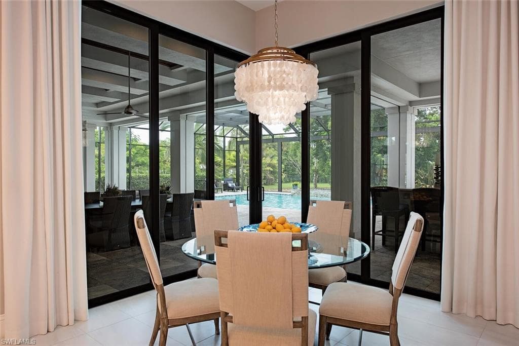 179 Mahogany DR-14