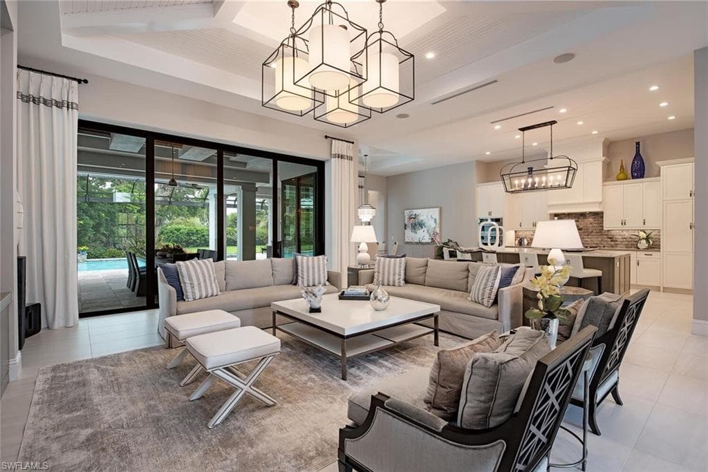 179 Mahogany DR-10