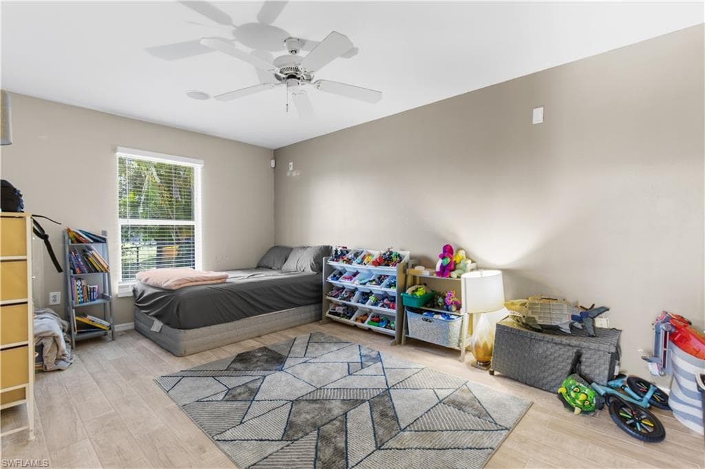 11568 Forest Mere DR, BONITA SPRINGS FL 34135-18