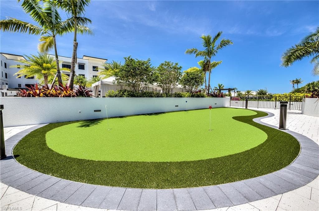 1111 Central AVE # 412, NAPLES FL 34102-20