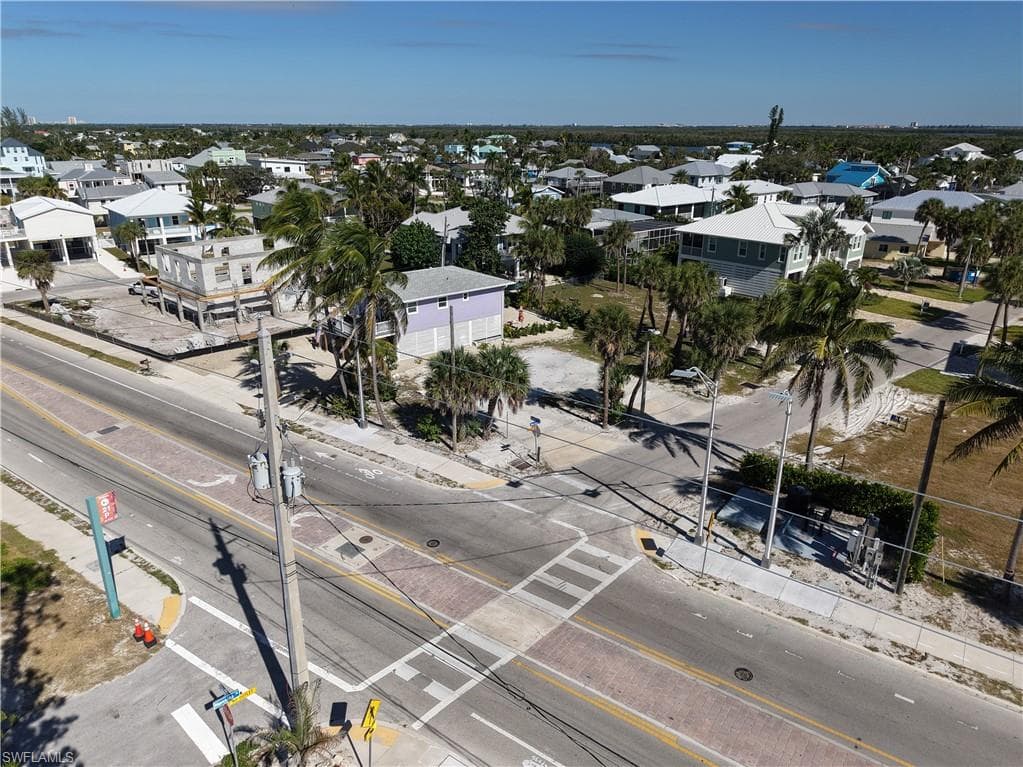 103-105 Hercules DR, FORT MYERS BEACH FL 33931-46