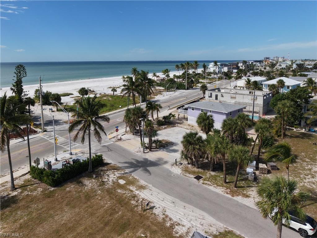 103-105 Hercules DR, FORT MYERS BEACH FL 33931-8