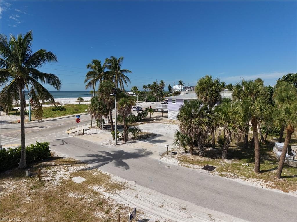 103-105 Hercules DR, FORT MYERS BEACH FL 33931-34