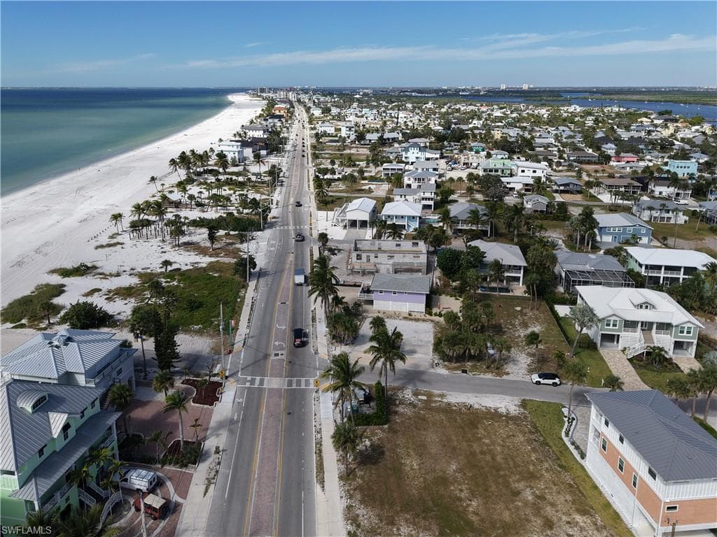 103-105 Hercules DR, FORT MYERS BEACH FL 33931-24