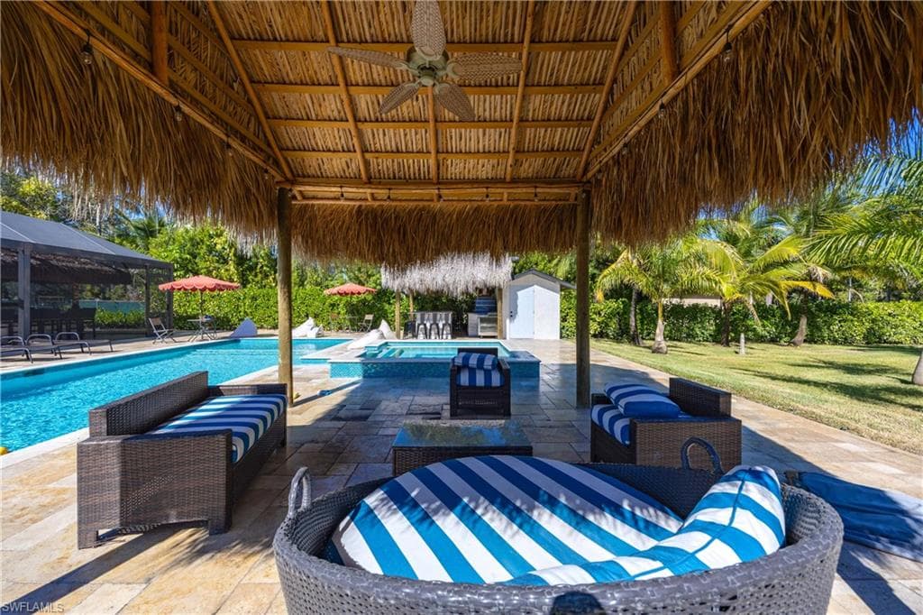 1890 Oakes BLVD, NAPLES FL 34119-26