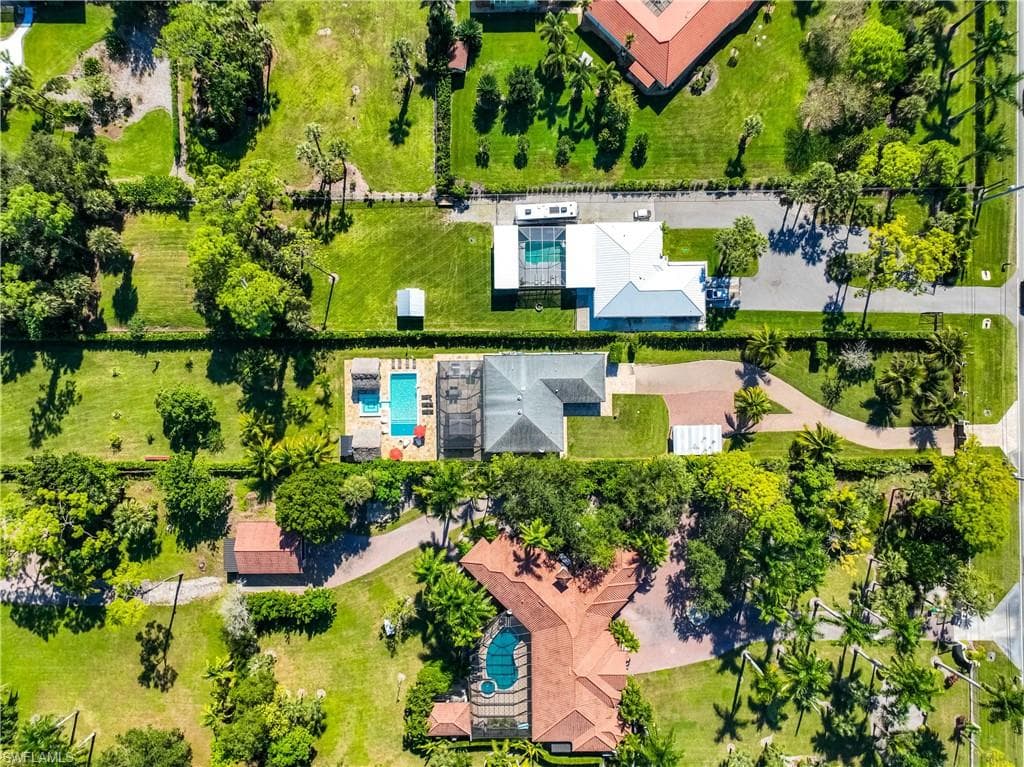 1890 Oakes BLVD, NAPLES FL 34119-41