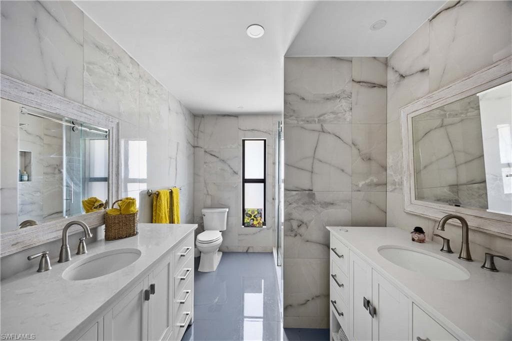 1890 Oakes BLVD, NAPLES FL 34119-13