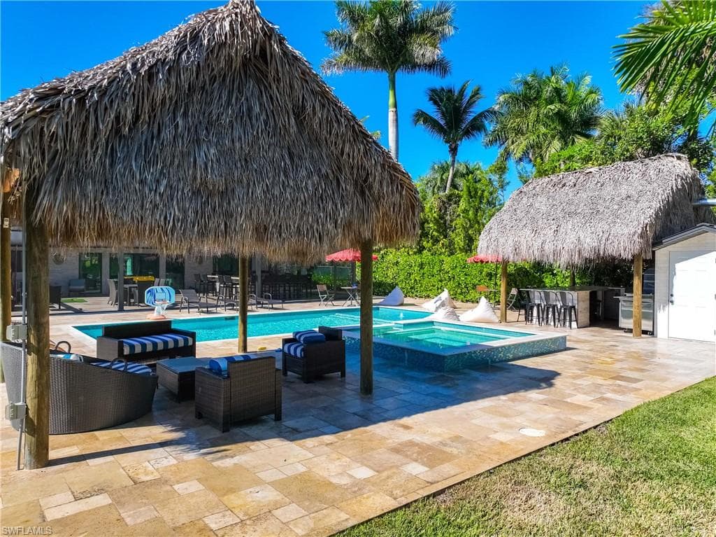 1890 Oakes BLVD, NAPLES FL 34119-30