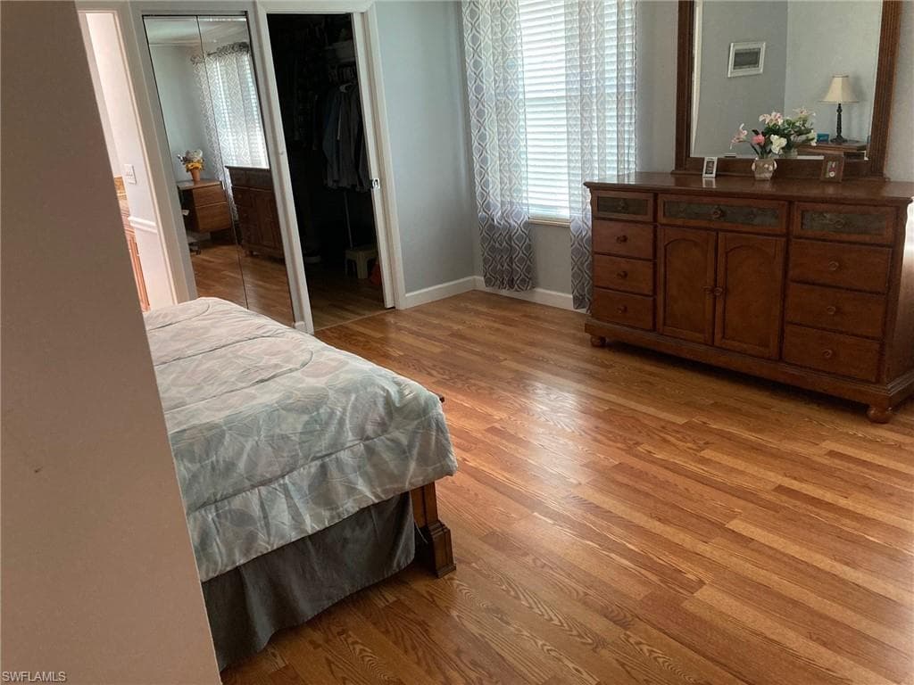 3338 Poinciana ST, NAPLES FL 34105-5