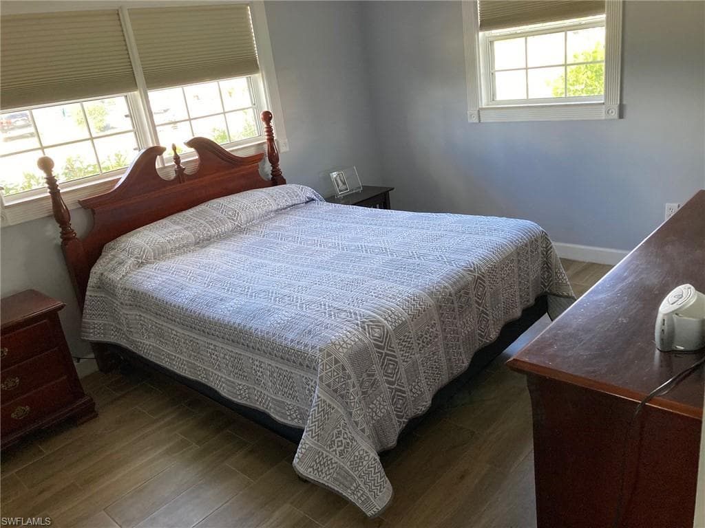 3338 Poinciana ST, NAPLES FL 34105-14