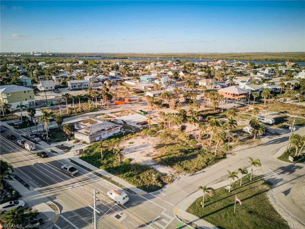 121 Connecticut ST, FORT MYERS BEACH FL 33931-8