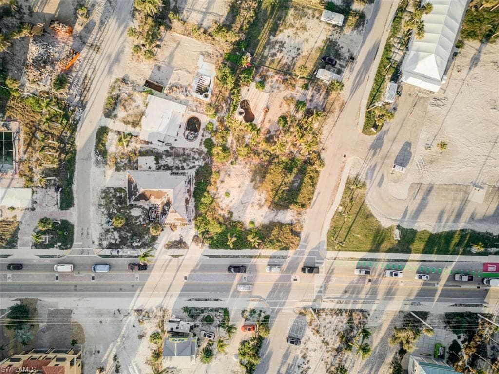 121 Connecticut ST, FORT MYERS BEACH FL 33931-29