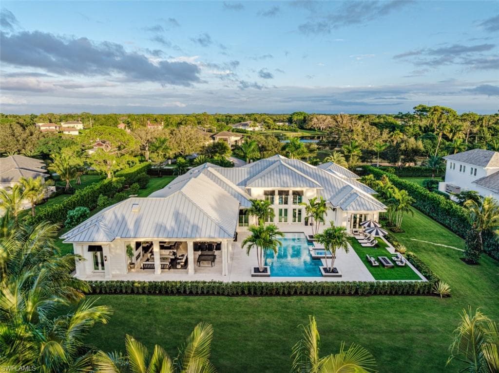 185 CAJEPUT DR, NAPLES FL 34108-46