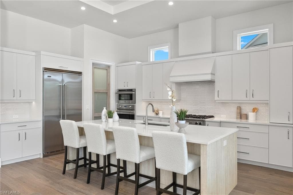 16716 Enclave CIR, NAPLES FL 34110-12