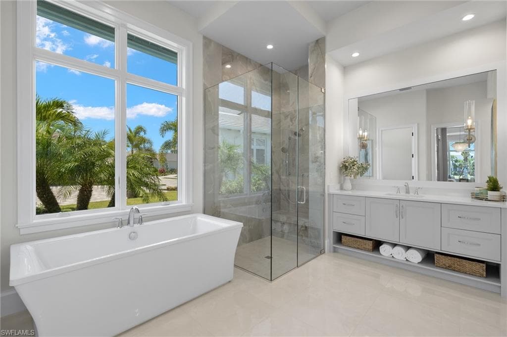 16716 Enclave CIR, NAPLES FL 34110-23
