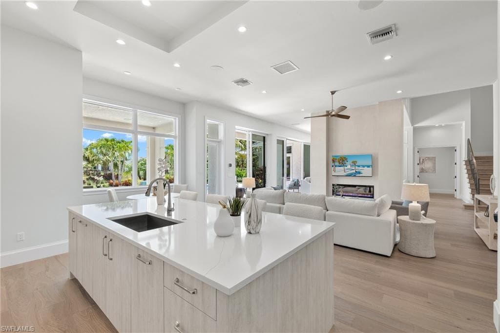 16716 Enclave CIR, NAPLES FL 34110-14