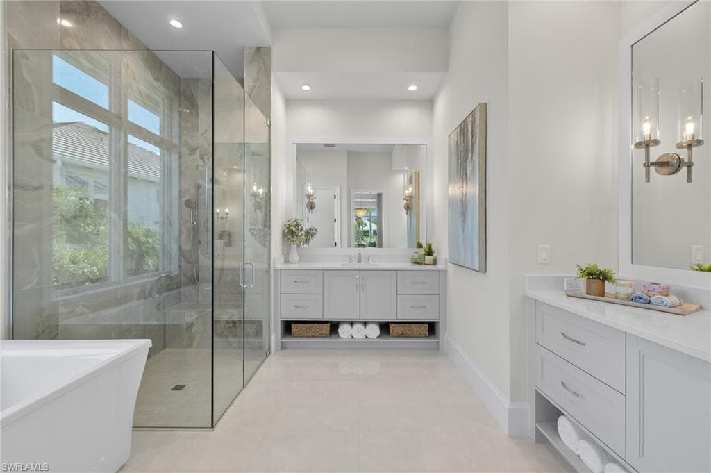 16716 Enclave CIR, NAPLES FL 34110-24