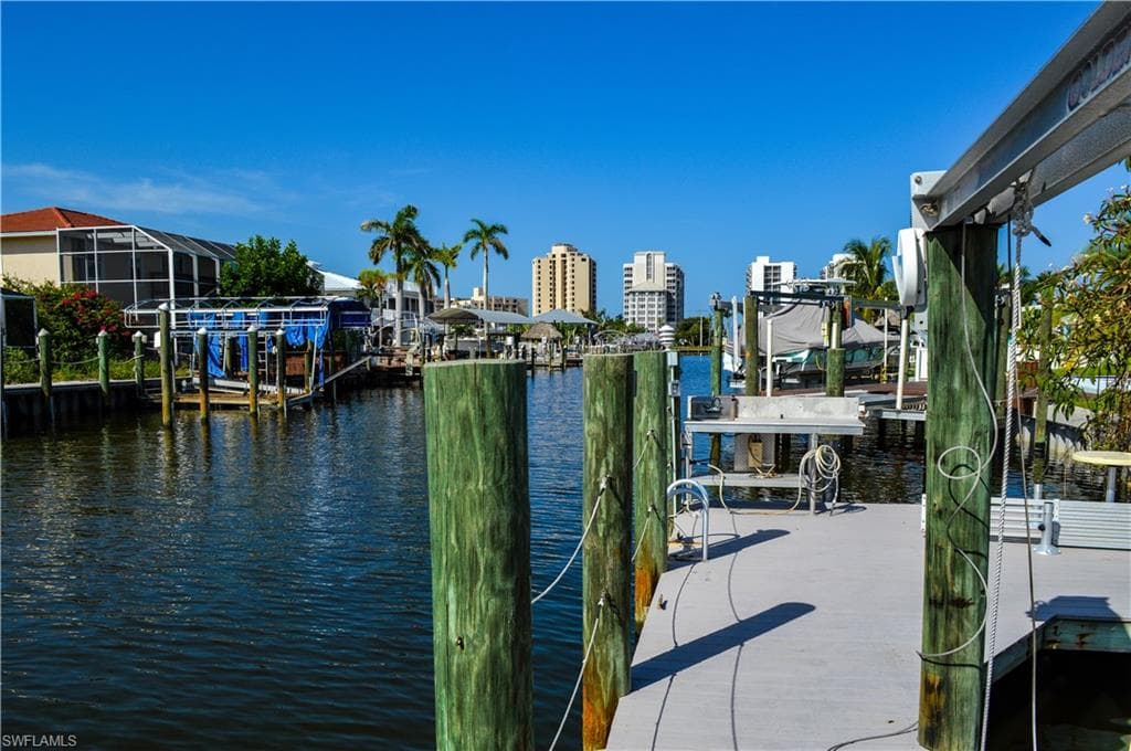 206 Ibis ST, FORT MYERS BEACH FL 33931-6