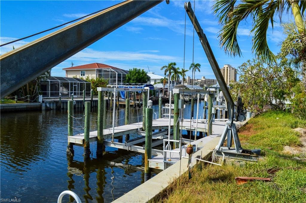 206 Ibis ST, FORT MYERS BEACH FL 33931-23