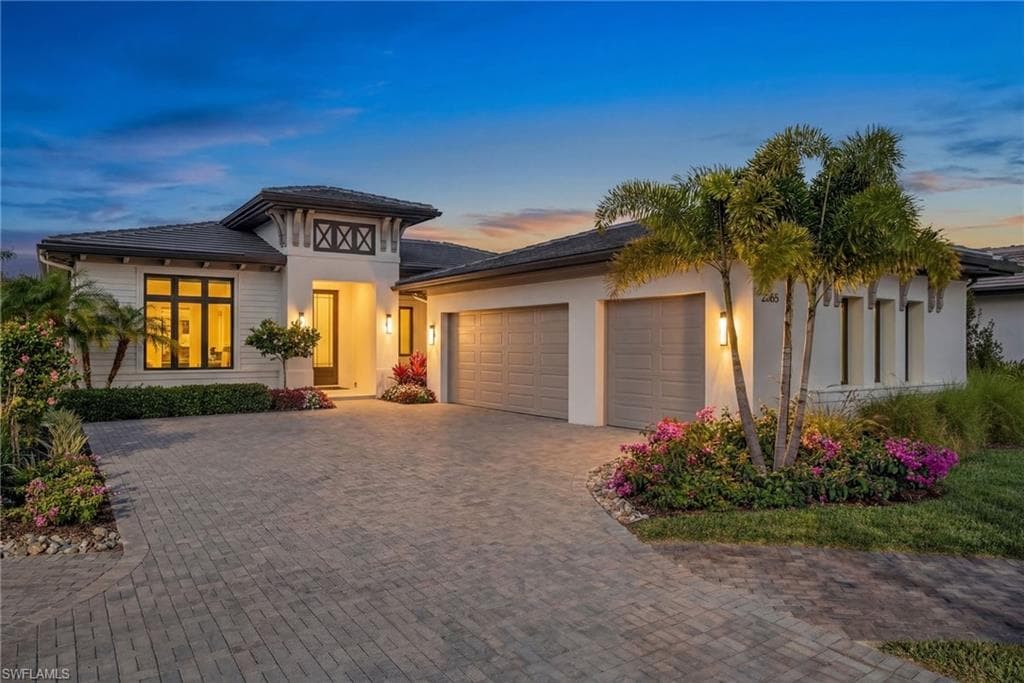 2055 Cambridge Park DR, NAPLES FL 34109-2