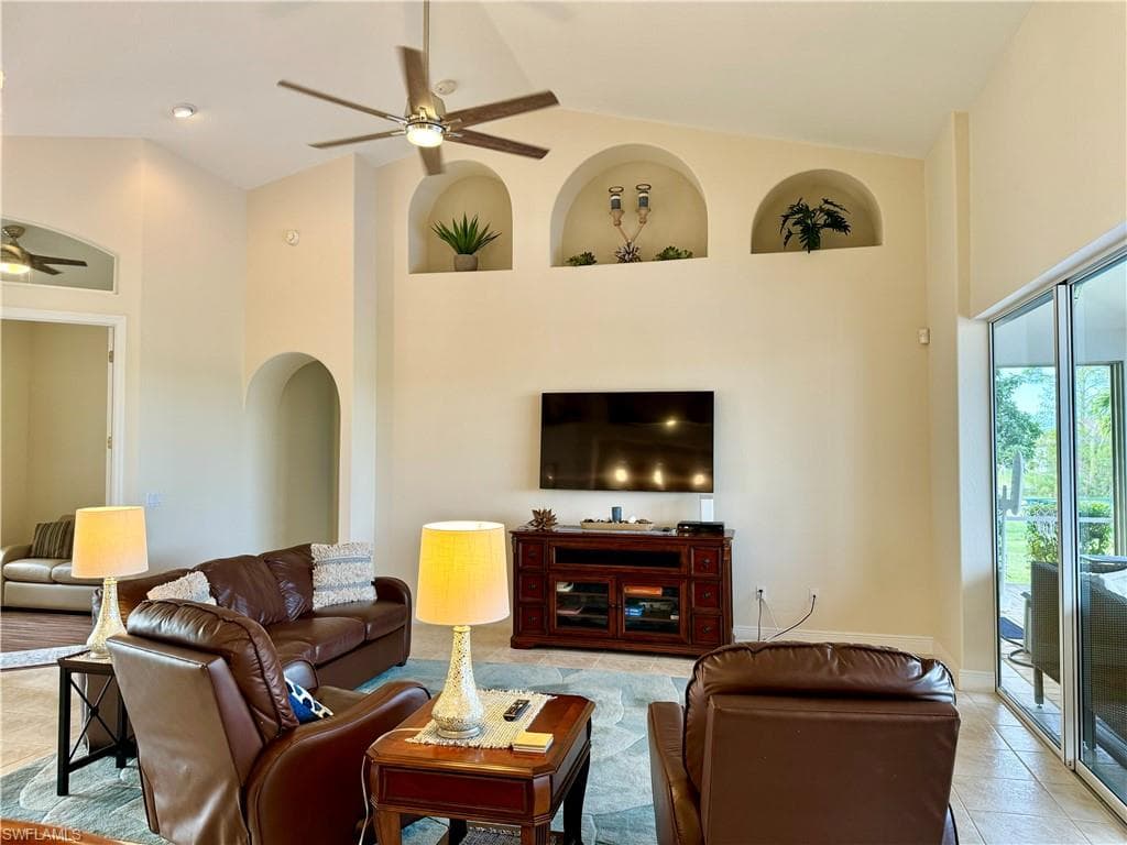 1511 NW 27th PL, CAPE CORAL FL 33993-16
