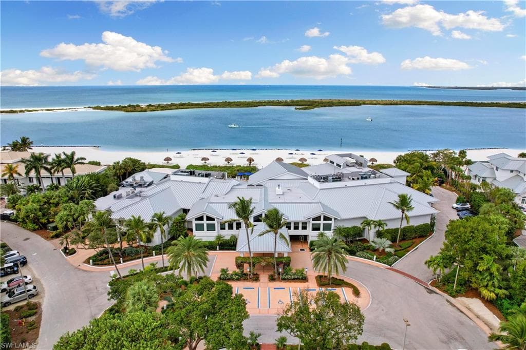 124 Wild Cherry LN, MARCO ISLAND FL 34145-6