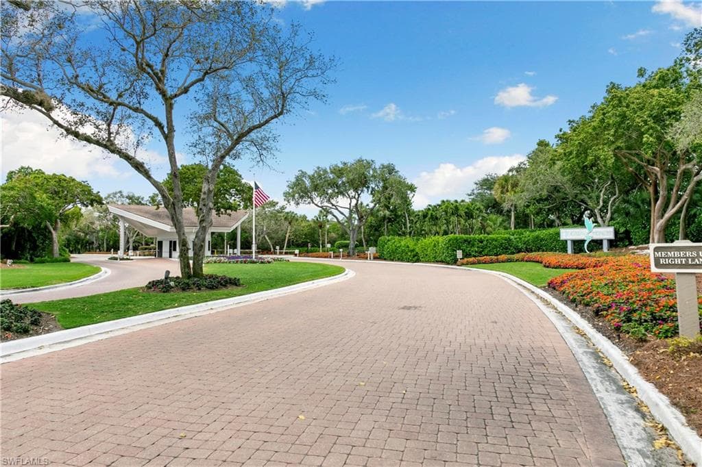 124 Wild Cherry LN, MARCO ISLAND FL 34145-10