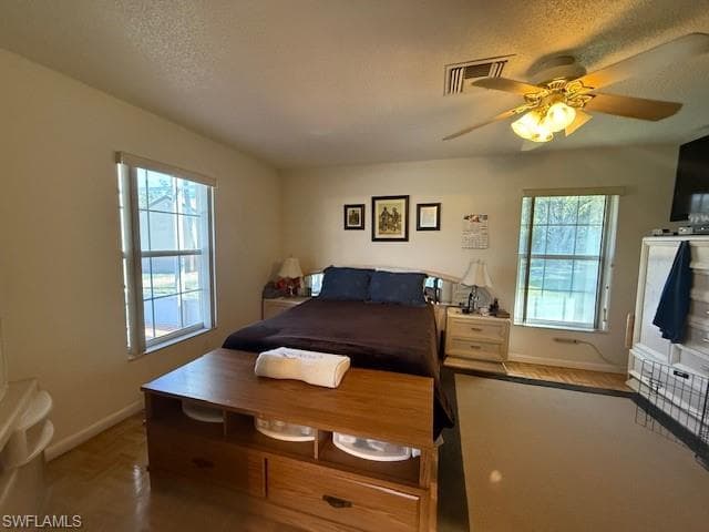 2373 Anthony CT, NAPLES FL 34109-32