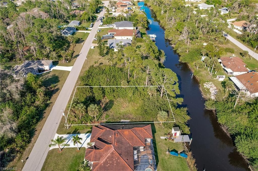 100 Cory ST, PORT CHARLOTTE FL 33953-13