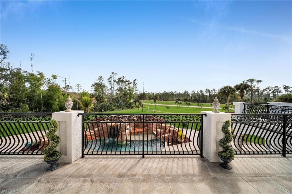 18528 Baseleg AVE, NORTH FORT MYERS FL 33917-39