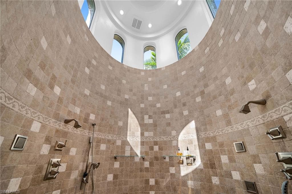 18528 Baseleg AVE, NORTH FORT MYERS FL 33917-24