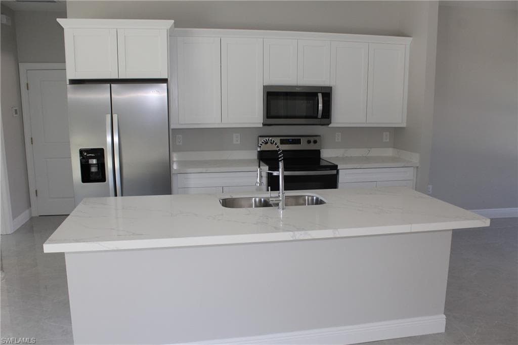10827 Greenway RD, NAPLES FL 34114-9