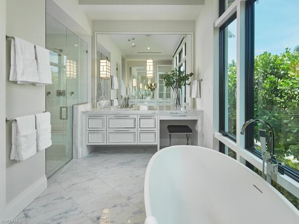 595 16th AVE S, NAPLES FL 34102-19