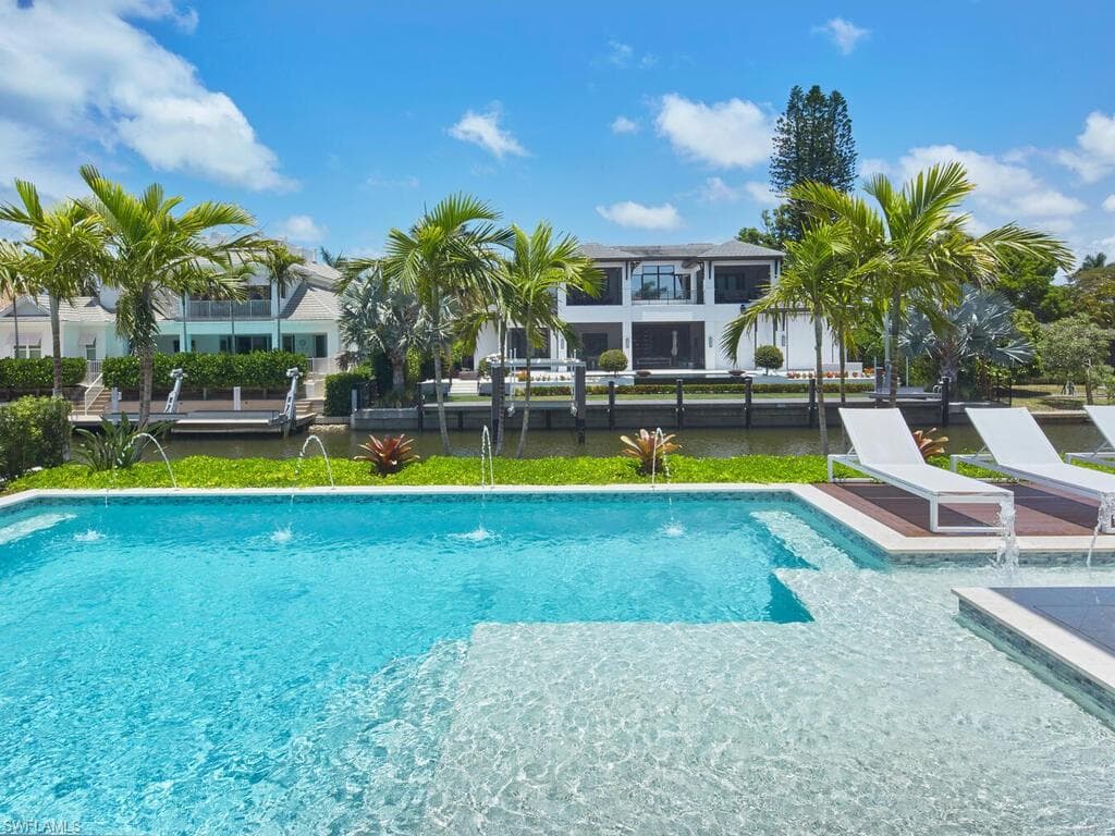 595 16th AVE S, NAPLES FL 34102-40