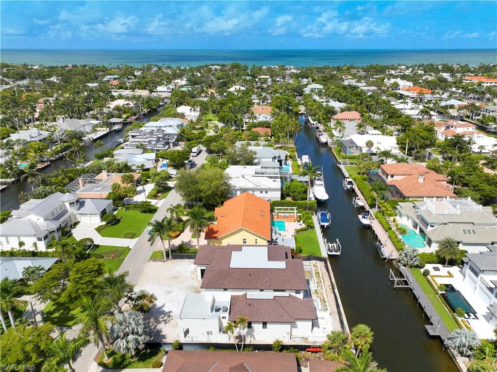 595 16th AVE S, NAPLES FL 34102-47