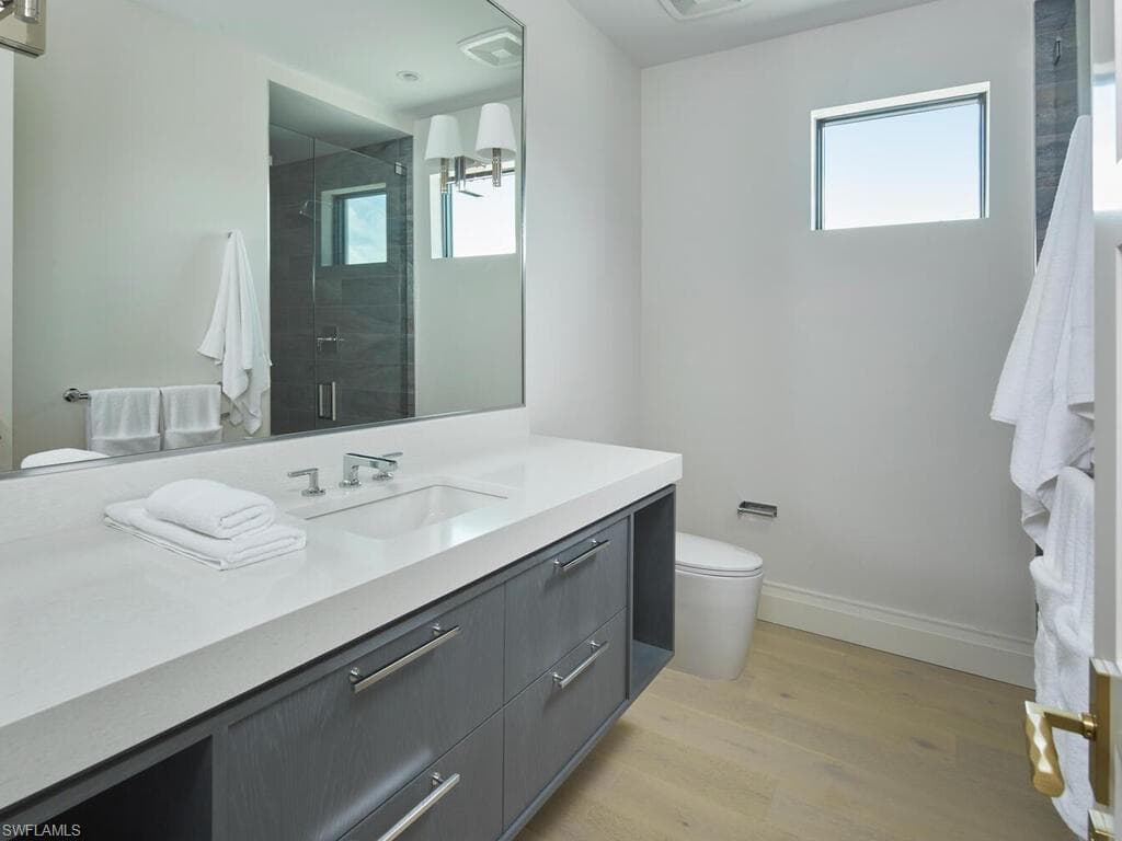 595 16th AVE S, NAPLES FL 34102-30
