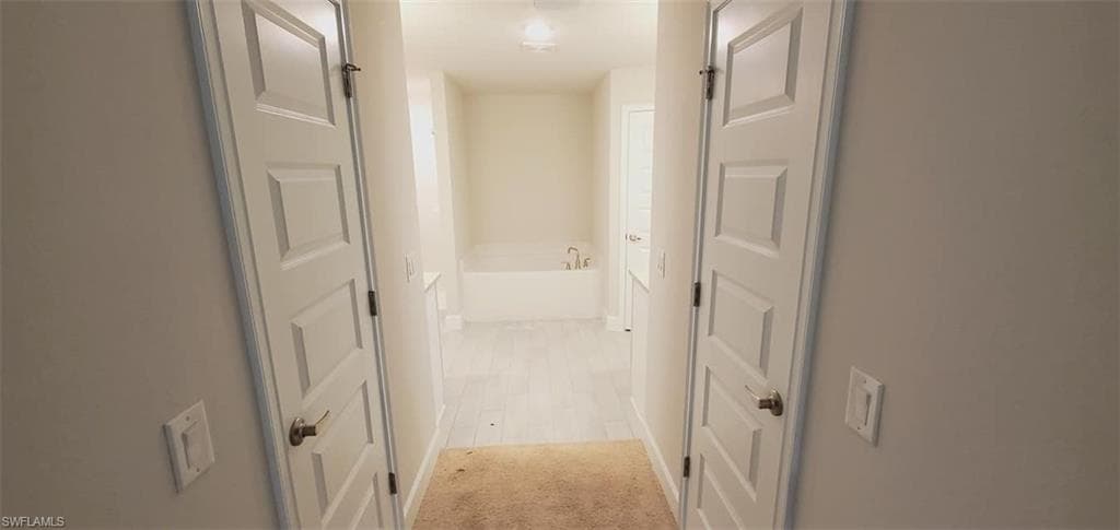 1055 Merry ST E, LEHIGH ACRES FL 33974-8