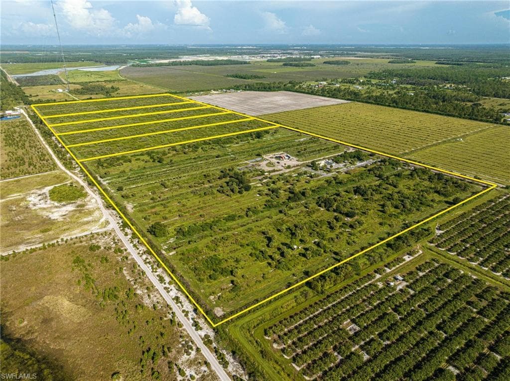 21983 Carter RD, ESTERO FL 33928-12