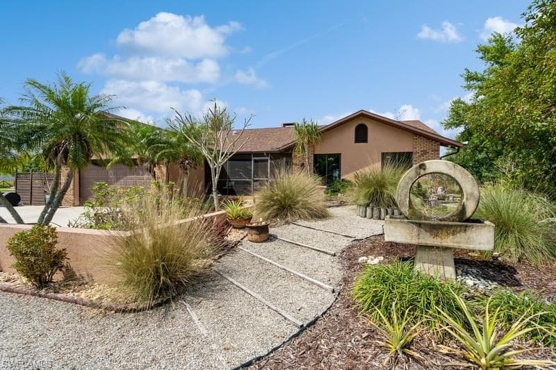6670 Pangola RD, FORT MYERS FL 33905-41