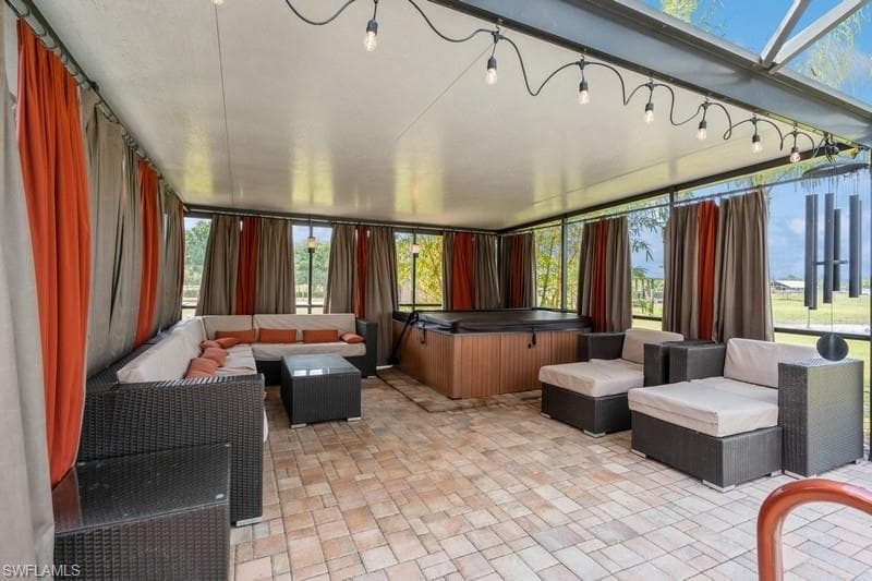 6670 Pangola RD, FORT MYERS FL 33905-25
