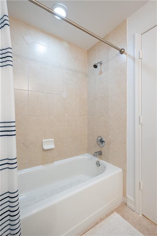 1100 Pine Ridge RD # A304, NAPLES FL 34108-11
